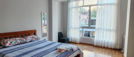 3 Schlafzimmer, Internetzugang, Bettwäsche