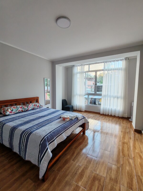 3 bedrooms, Internet, bed sheets