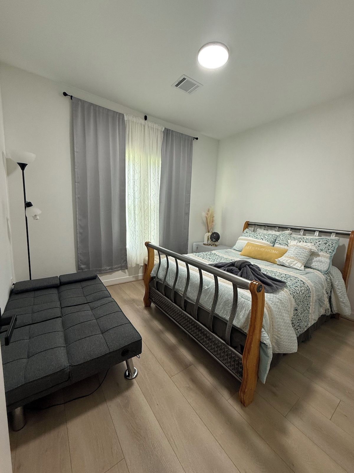 Photo 8 of Terrific 3-bedroom 2-bath new construction House 2025 with AC in vibrant Houston