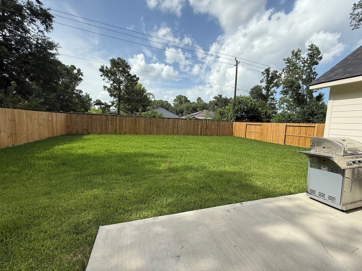 Photo 27 of Terrific 3-bedroom 2-bath new construction House 2025 with AC in vibrant Houston