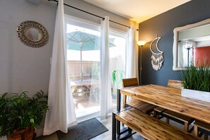 Dining - Charming 2-bedroom condo in Historic San Juan Capistran + Patio (San Juan Capistrano)