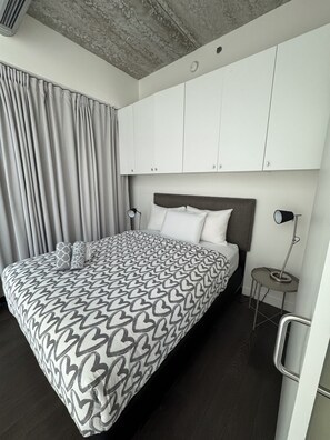 1 bedroom, iron/ironing board, WiFi, bed sheets