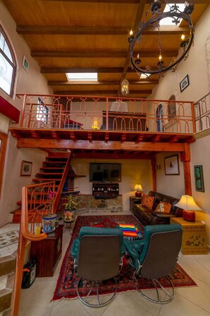 Télévision, cheminée