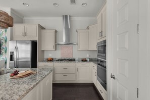 Microwave, stovetop, dishwasher