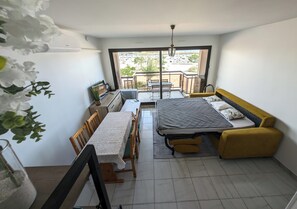 1 chambre, fer et planche à repasser, lit parapluie, Wi-Fi gratuit
