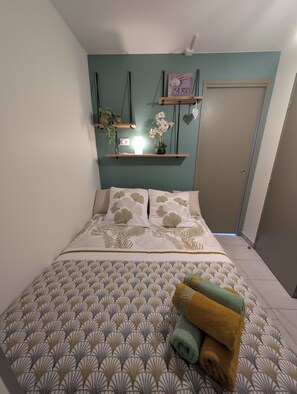 1 bedroom, iron/ironing board, travel crib, free WiFi