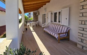 Terrace/patio - 3 bedroom stunning home in Krusevo (Krusevo)