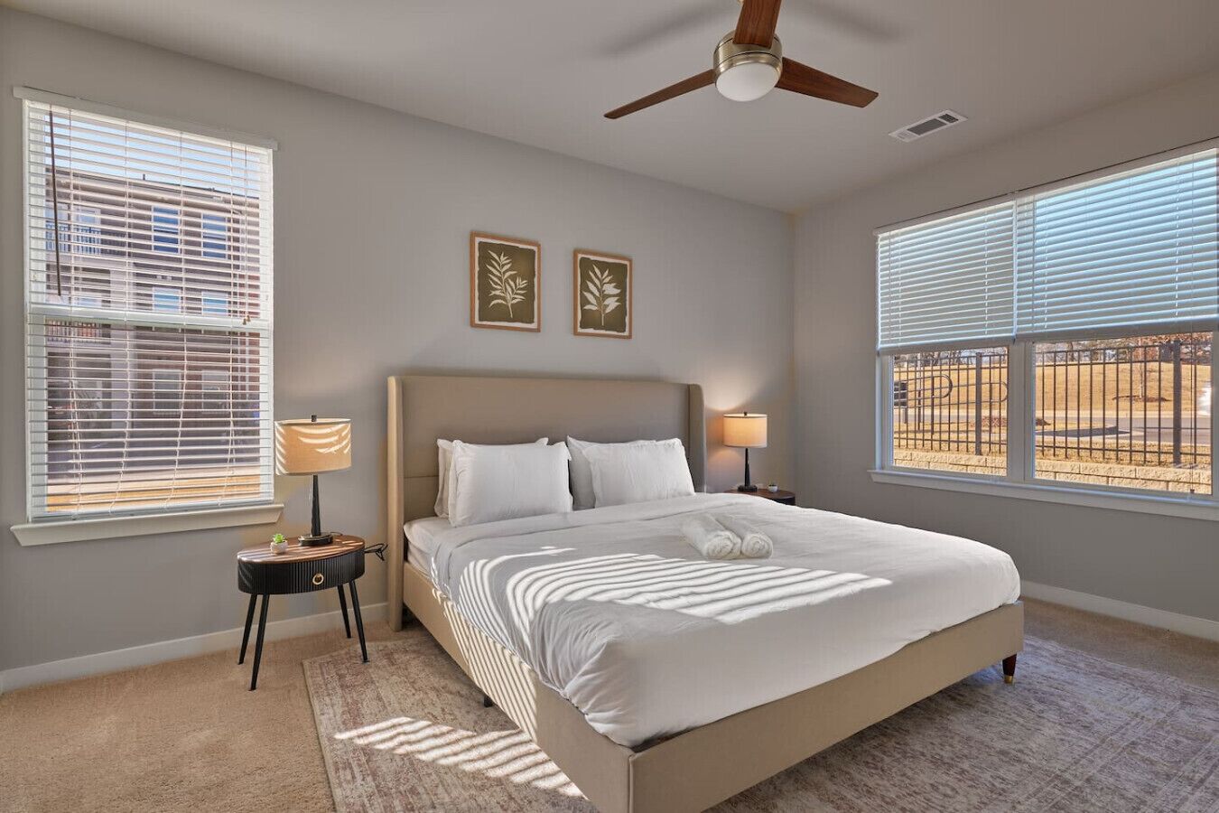 2 bedrooms, desk, iron/ironing board, WiFi