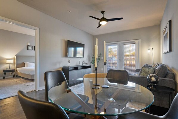 Dining - Stylish, Cozy 2BD Apt Near DT Clayton | Pool | Gym (Clayton)