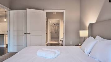 2 quartos, escrivaninha, ferros/tábuas de passar roupa, Wi-Fi