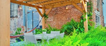 1.8 King of Kings Urban Living w/ parking