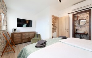 2 bedrooms, free WiFi, bed sheets