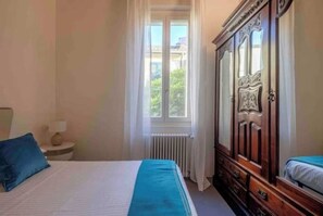 1 camera, ferro/asse da stiro, Wi-Fi gratuito, lenzuola