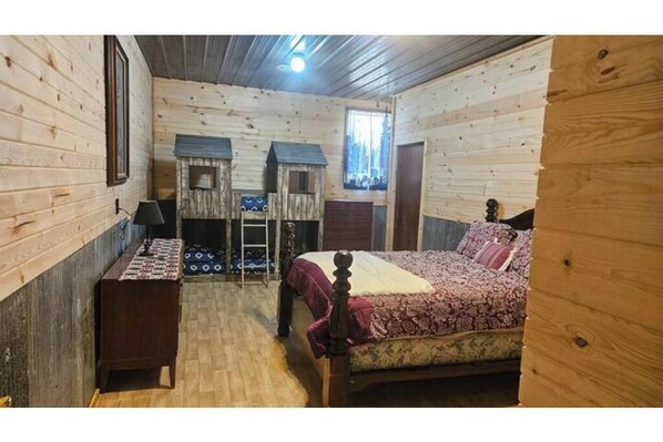 2 chambres, Wi-Fi gratuit, draps fournis
