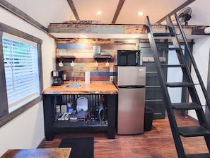 Fridge, microwave, coffee/tea maker, toaster