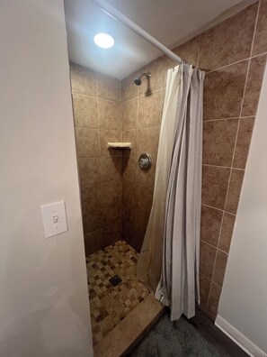 Handtücher, Seife, Toilettenpapier