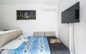 1 室のベッドルーム、WiFi (無料)