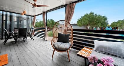 Awesome home in Pirovac with swimming pool