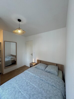 1 bedroom, iron/ironing board, travel cot, WiFi