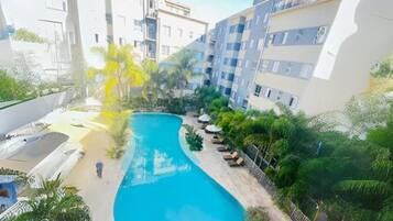 Outdoor pool, a heated pool