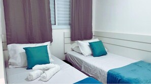 WiFi, bed sheets