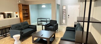 3 BEDROOMS 2 BATHS W/ LARGE BACK YARD & PET FRIENDLY IN CALALLEN!