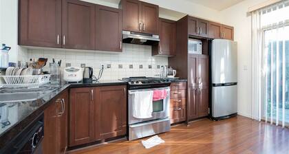 Beautiful Townhouse in Downtown Coquitlam