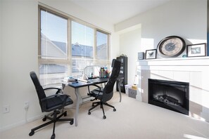 Interior - Beautiful Townhouse  in Downtown Coquitlam (Coquitlam)