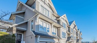 Beautiful Townhouse  in Downtown Coquitlam