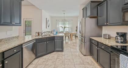 Cozy Retreat | Patio, Big Kitchen & Fishing Nearby