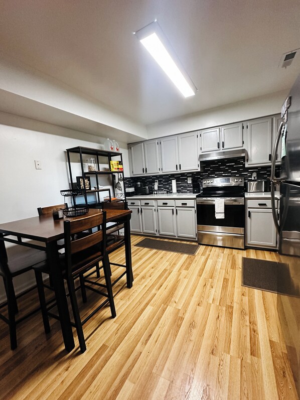 Microwave, oven, stovetop, dishwasher