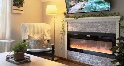 Farm Loft Home-Away from Home-Sleeps 5 • Peaceful Nature Escape • Farm Animals