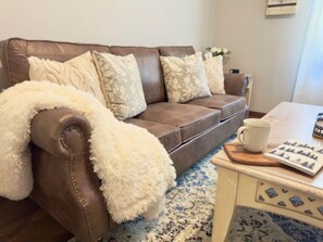 Smart TV, fireplace, offices