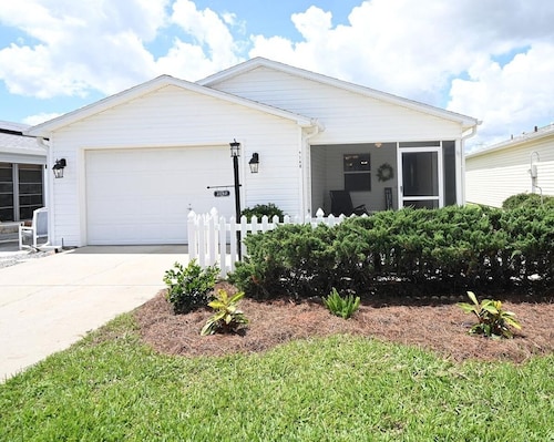 Charming 2-bedroom Patio Villa in The Villages