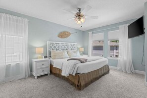 3 室のベッドルーム、アイロン / アイロン台、WiFi (無料)、ベッドシーツ