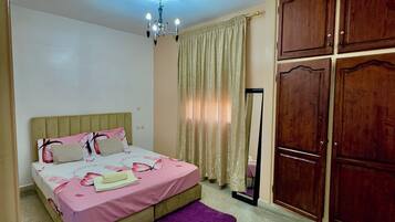 2 habitaciones, tabla de planchar con plancha y wifi gratis