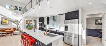 Boulder Indoor-Outdoor Oasis