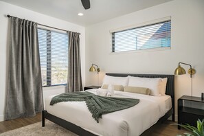 4 Schlafzimmer, Bügeleisen/Bügelbrett, WLAN, Bettwäsche