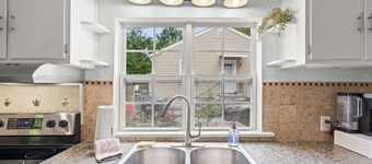 Beautiful Home Less than 1 mile from High Point University.