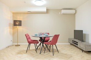 Free WiFi - The under suite residence Ikebukuro by Tranova (Tokyo)