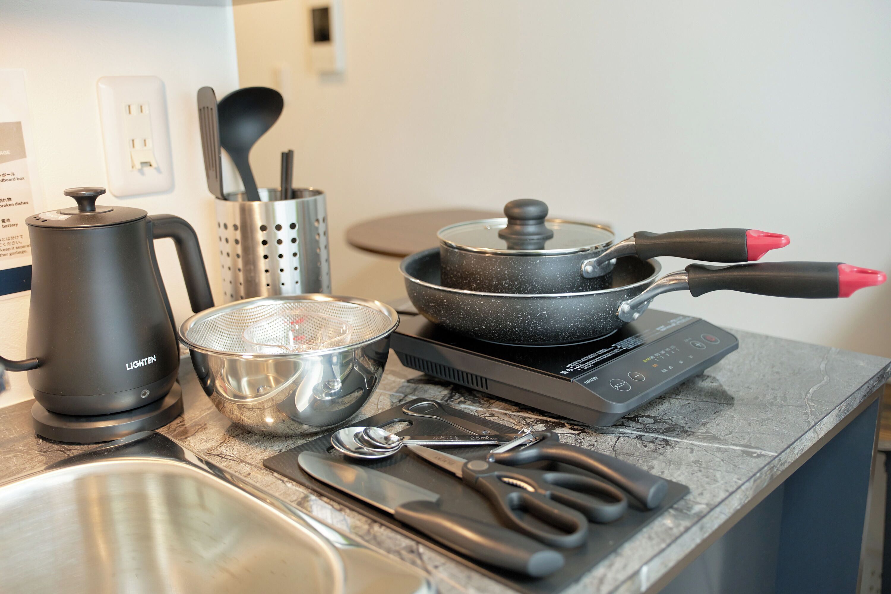 Fridge, microwave, stovetop, electric kettle