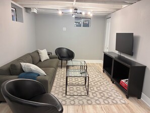 Smart TV, chimenea y videojuegos 