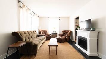 Smart TV, fireplace, video games