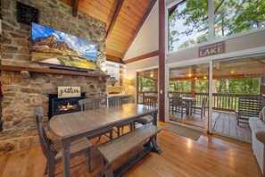 Dining - Mountain Lake Retreat With Rustic Elegance (Wilkesboro)