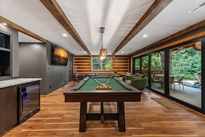 Spielezimmer