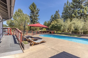 Pool - New Listing! Water & Vine In Sebastopol (Sebastopol)