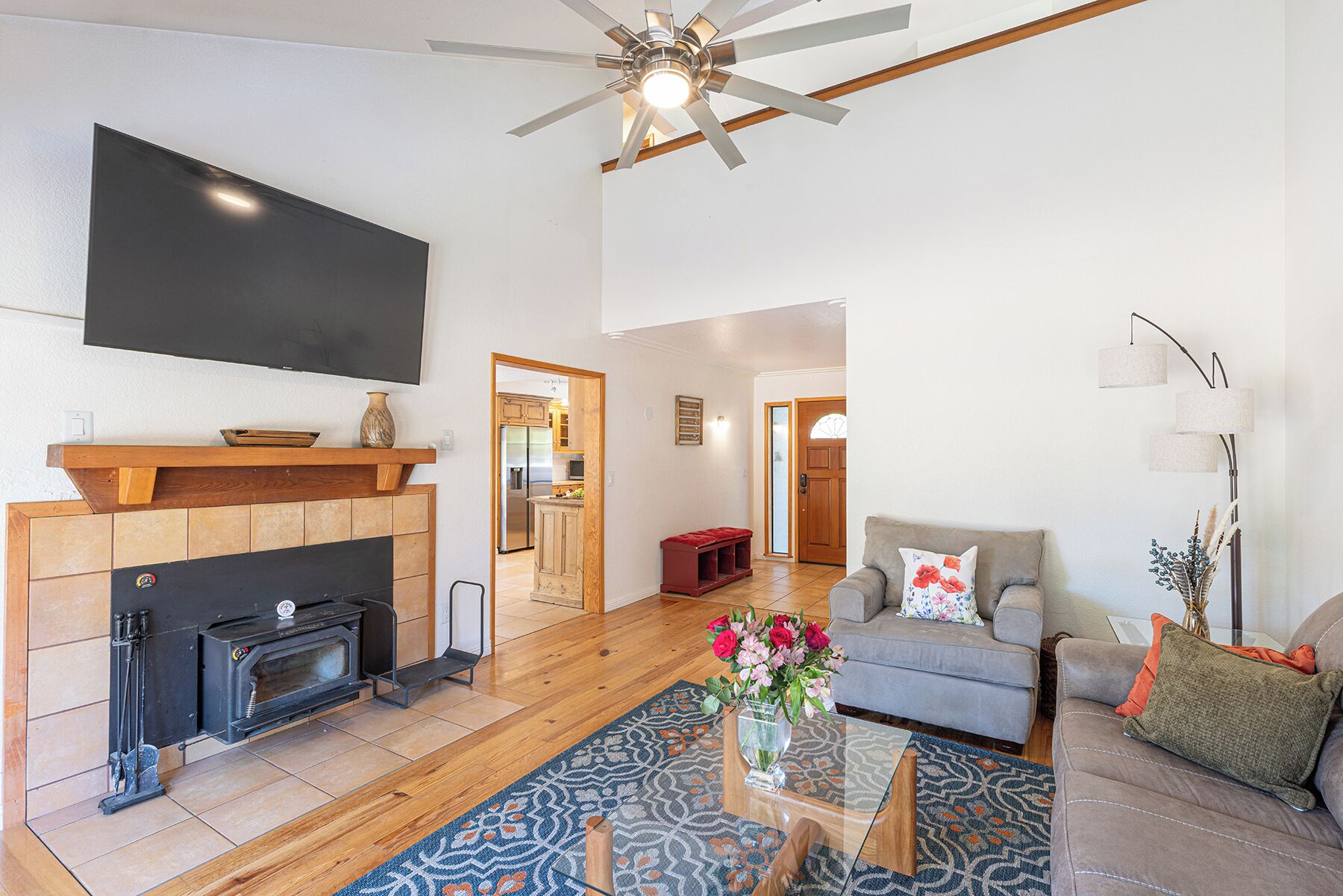 New Listing! Water & Vine In Sebastopol - Russian River Vineyards, Forestville