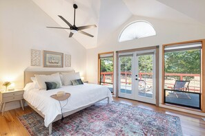 3 soverom, strykejern/-brett, wi-fi (inkludert) og sengetøy