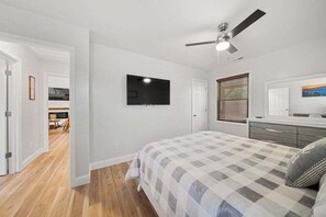 3 habitaciones, tabla de planchar con plancha y wifi gratis 