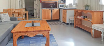 Beautiful apartment in Holmsjö with WiFi